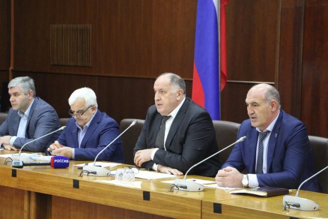 В правительстве Дагестана обсудили развитие АПК Хунзахского района