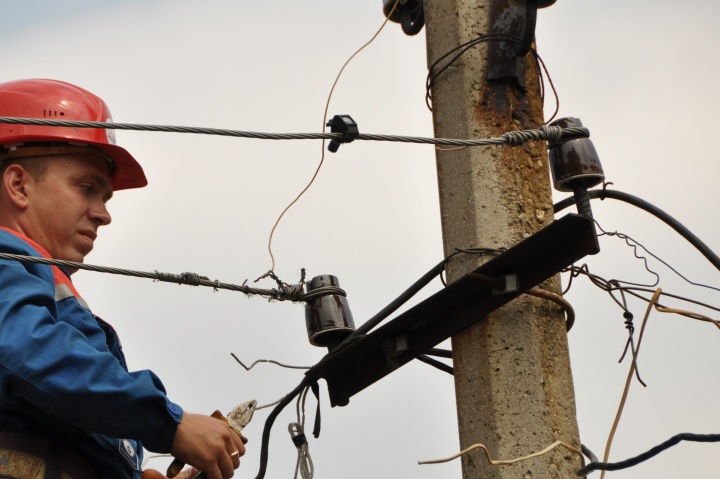 Проблемы жителям Хунзахского района создали старые электросети