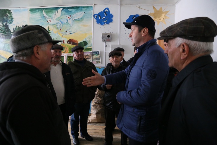Глава Хунзахского района Саид Юсупов проинспектировал ход ремонта домов культуры в трех населенных пунктах