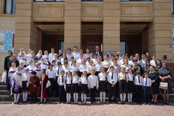 Нурмагомед Задиев поздравил с Днем Защиты детей