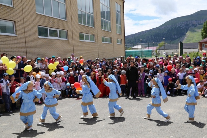 Праздник, приуроченный ко Дню защиты детей, прошел в Хунзахском районе