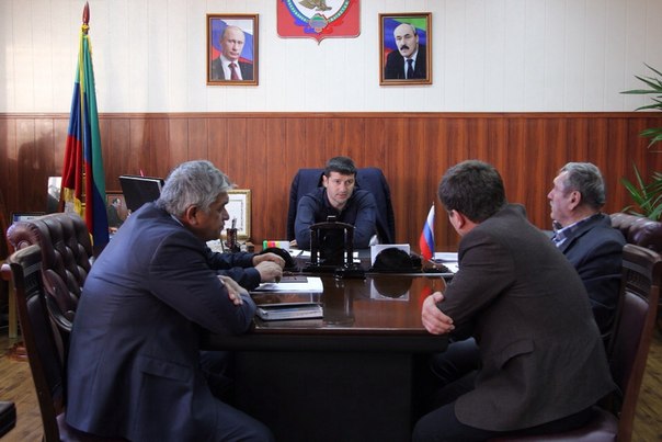 Глава муниципалитета провел встречу с депутатами районного собрания