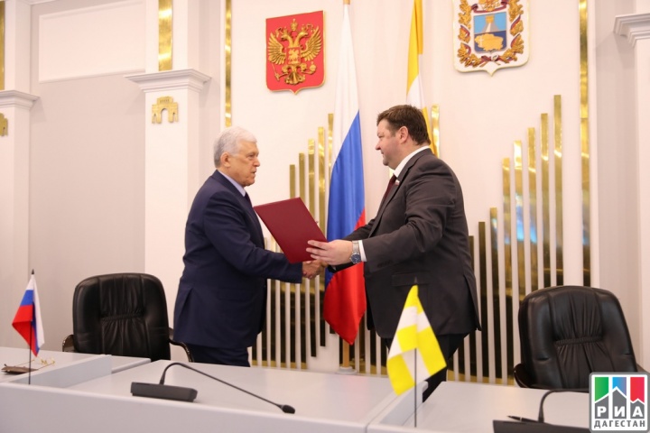 Соглашения о межпарламентском сотрудничестве утвердили руководители законодательных органов Ставрополья и Дагестана